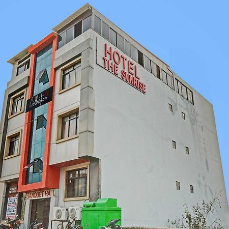 Collection O The Sunrise Hotel Udaipur Bagian luar foto