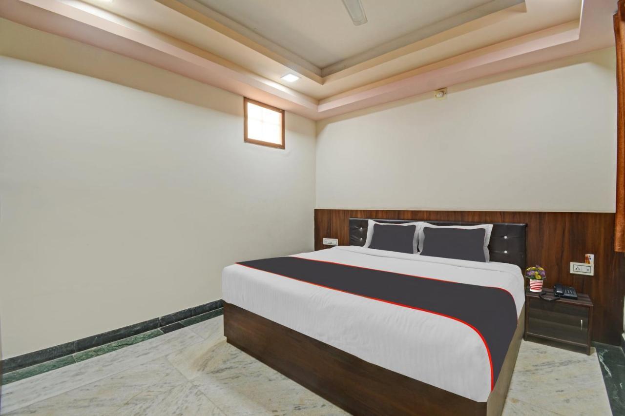 Collection O The Sunrise Hotel Udaipur Bagian luar foto