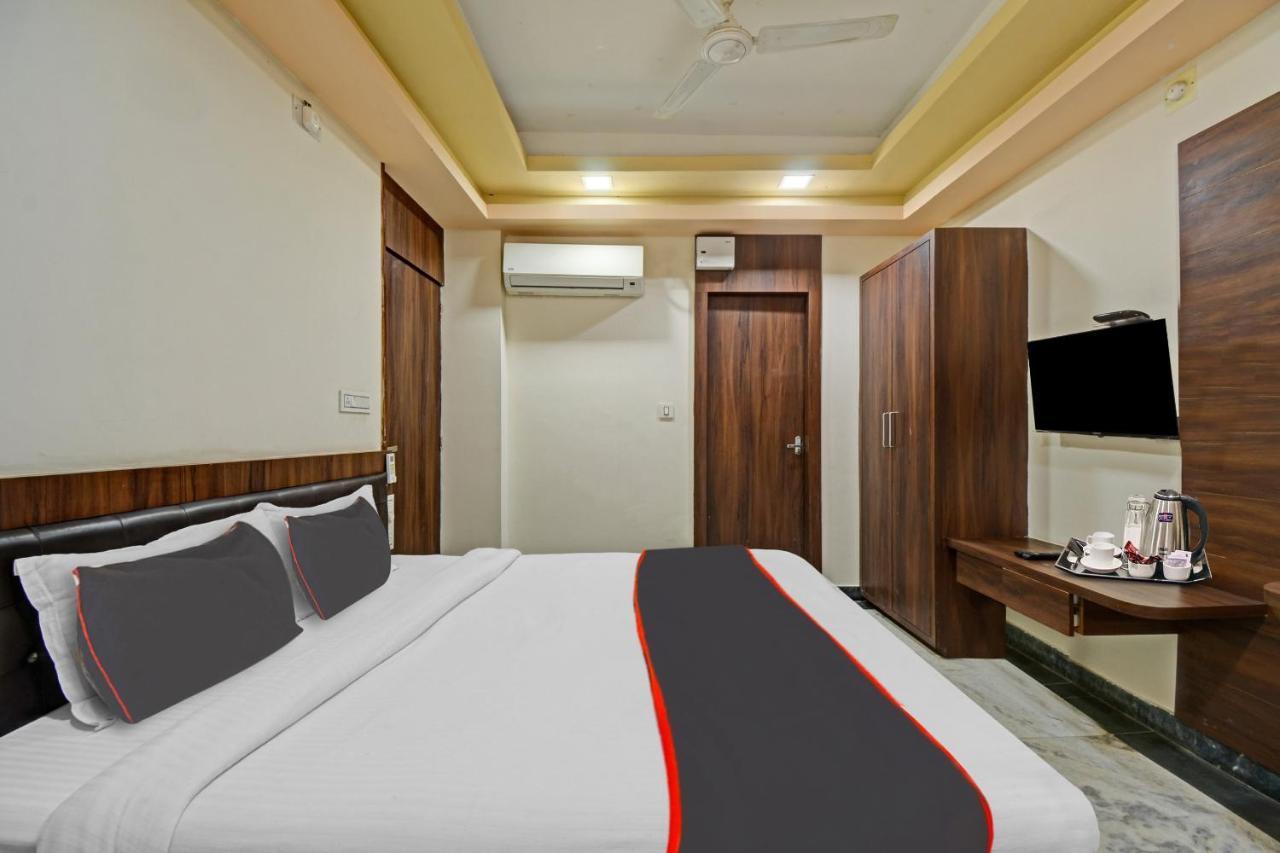 Collection O The Sunrise Hotel Udaipur Bagian luar foto