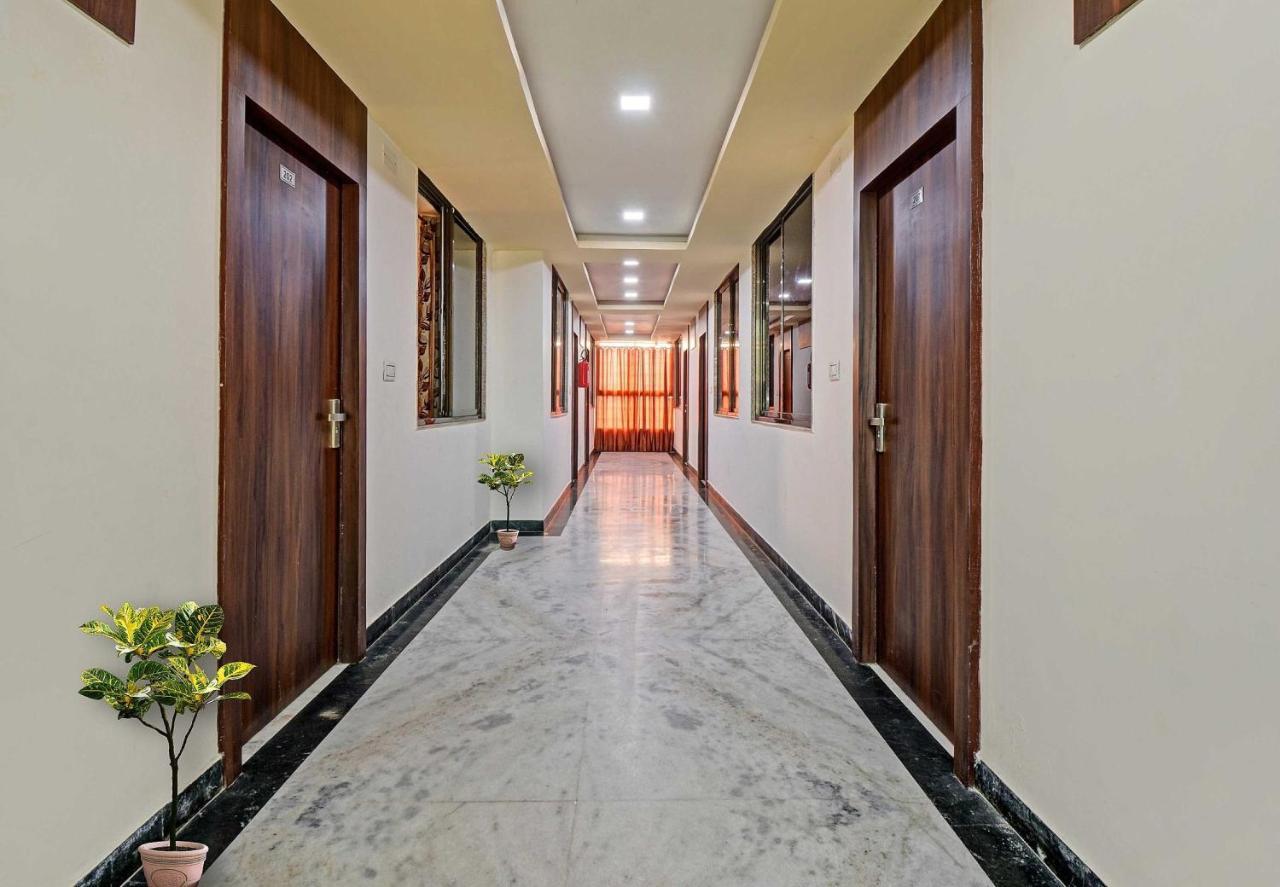 Collection O The Sunrise Hotel Udaipur Bagian luar foto