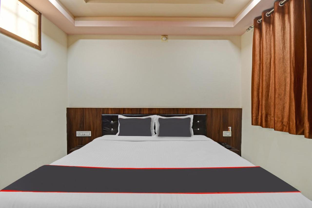 Collection O The Sunrise Hotel Udaipur Bagian luar foto