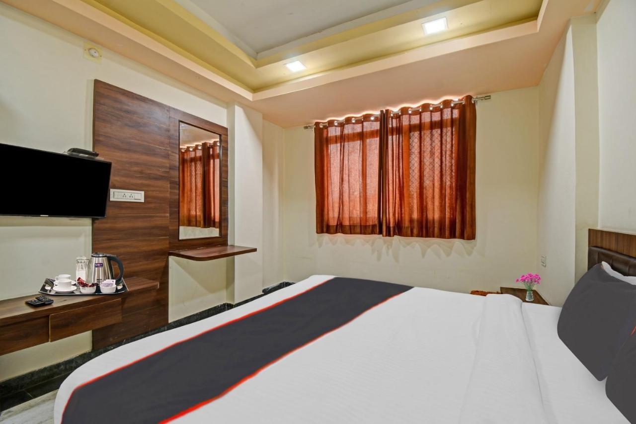 Collection O The Sunrise Hotel Udaipur Bagian luar foto