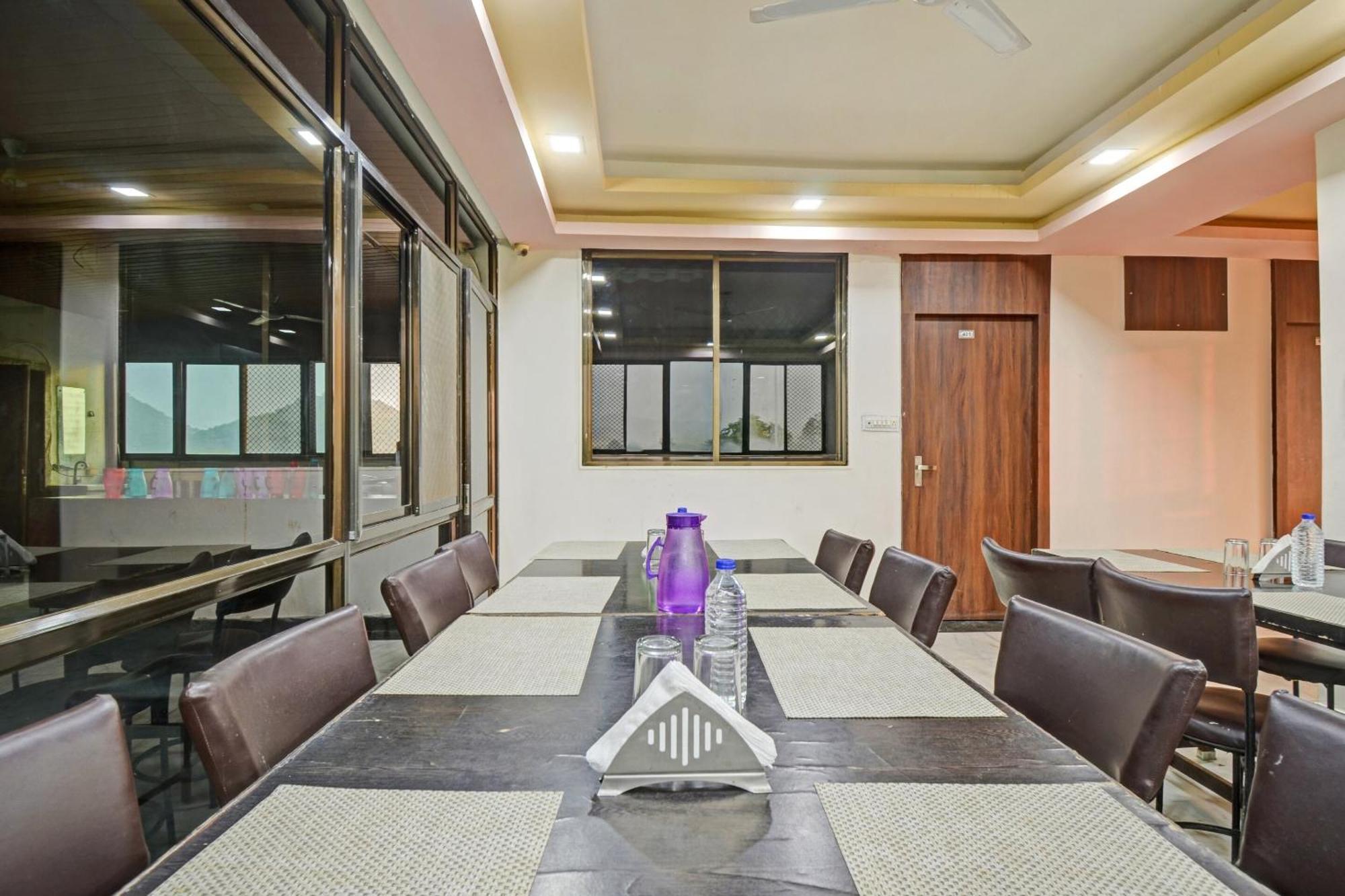 Collection O The Sunrise Hotel Udaipur Bagian luar foto