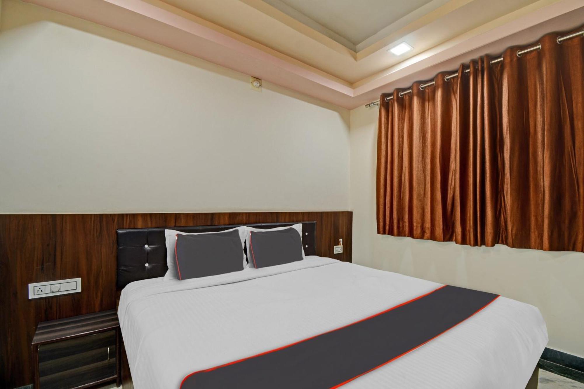 Collection O The Sunrise Hotel Udaipur Bagian luar foto