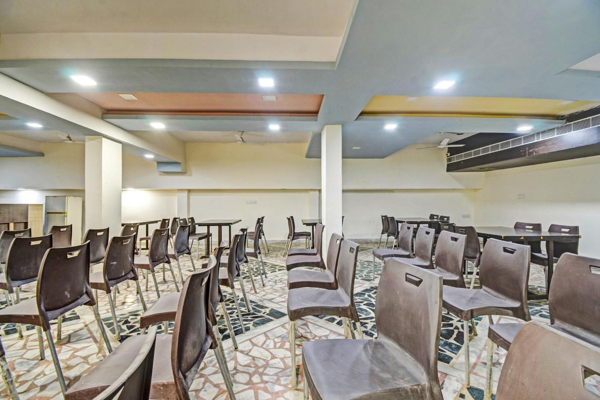 Collection O The Sunrise Hotel Udaipur Bagian luar foto